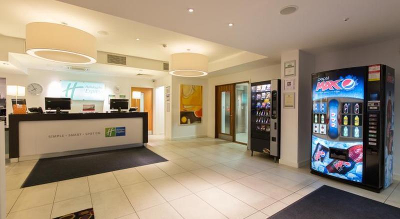 Holiday Inn Express Birmingham South A45, An Ihg Hotel Εξωτερικό φωτογραφία