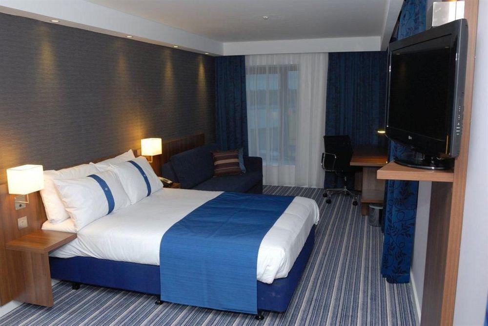 Holiday Inn Express Birmingham South A45, An Ihg Hotel Δωμάτιο φωτογραφία